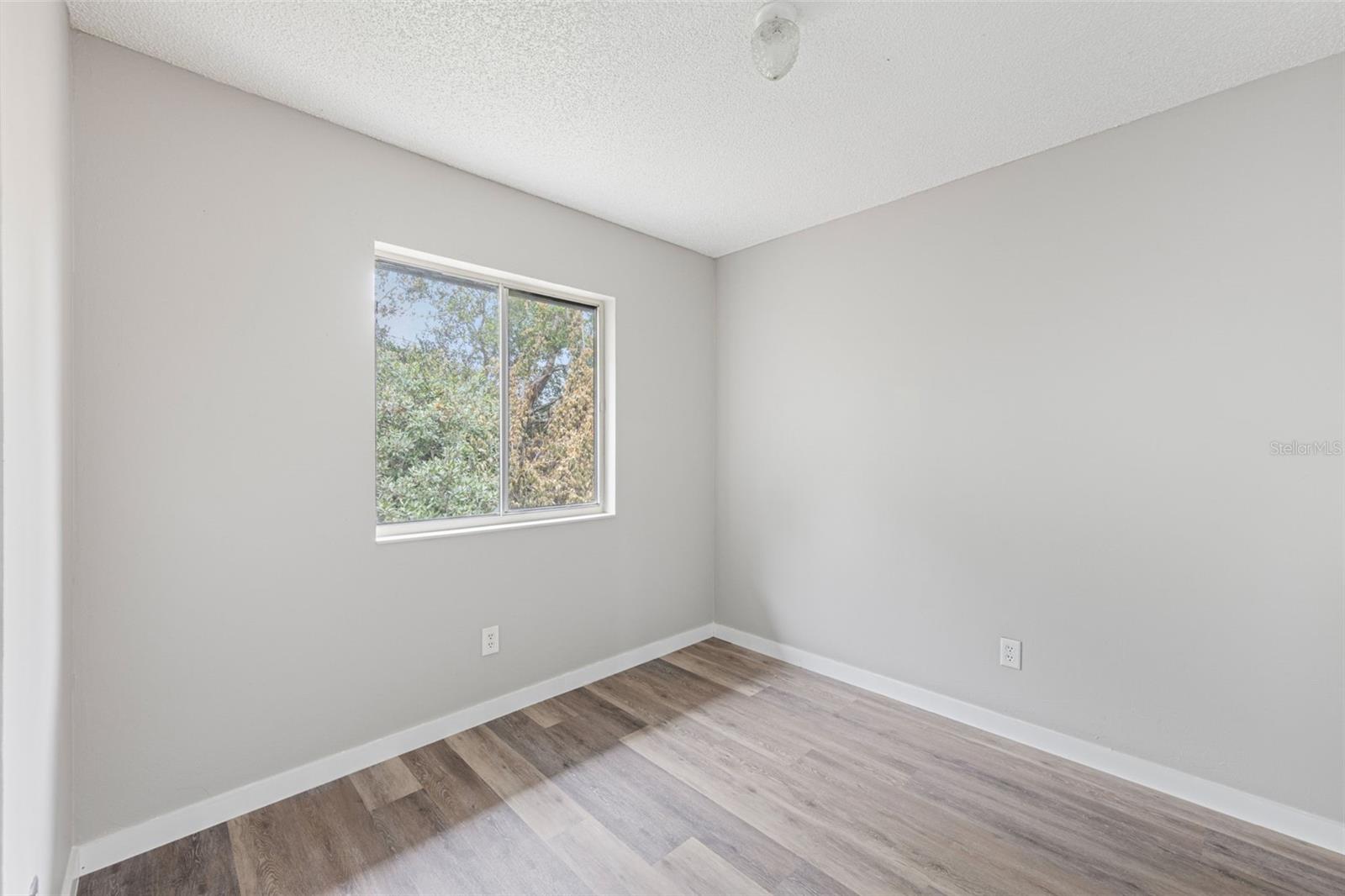 46 N Fairfax Ave Property Photo 14