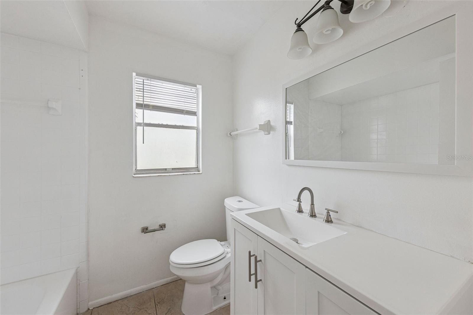 46 N Fairfax Ave Property Photo 19