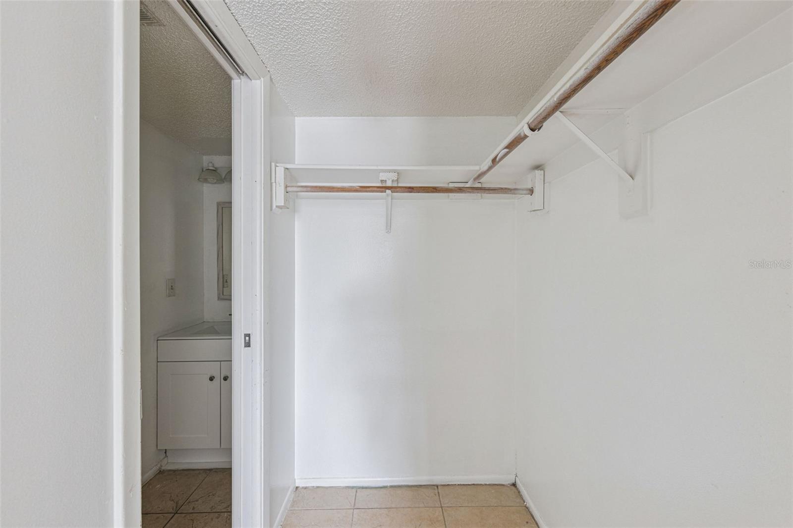 46 N Fairfax Ave Property Photo 24