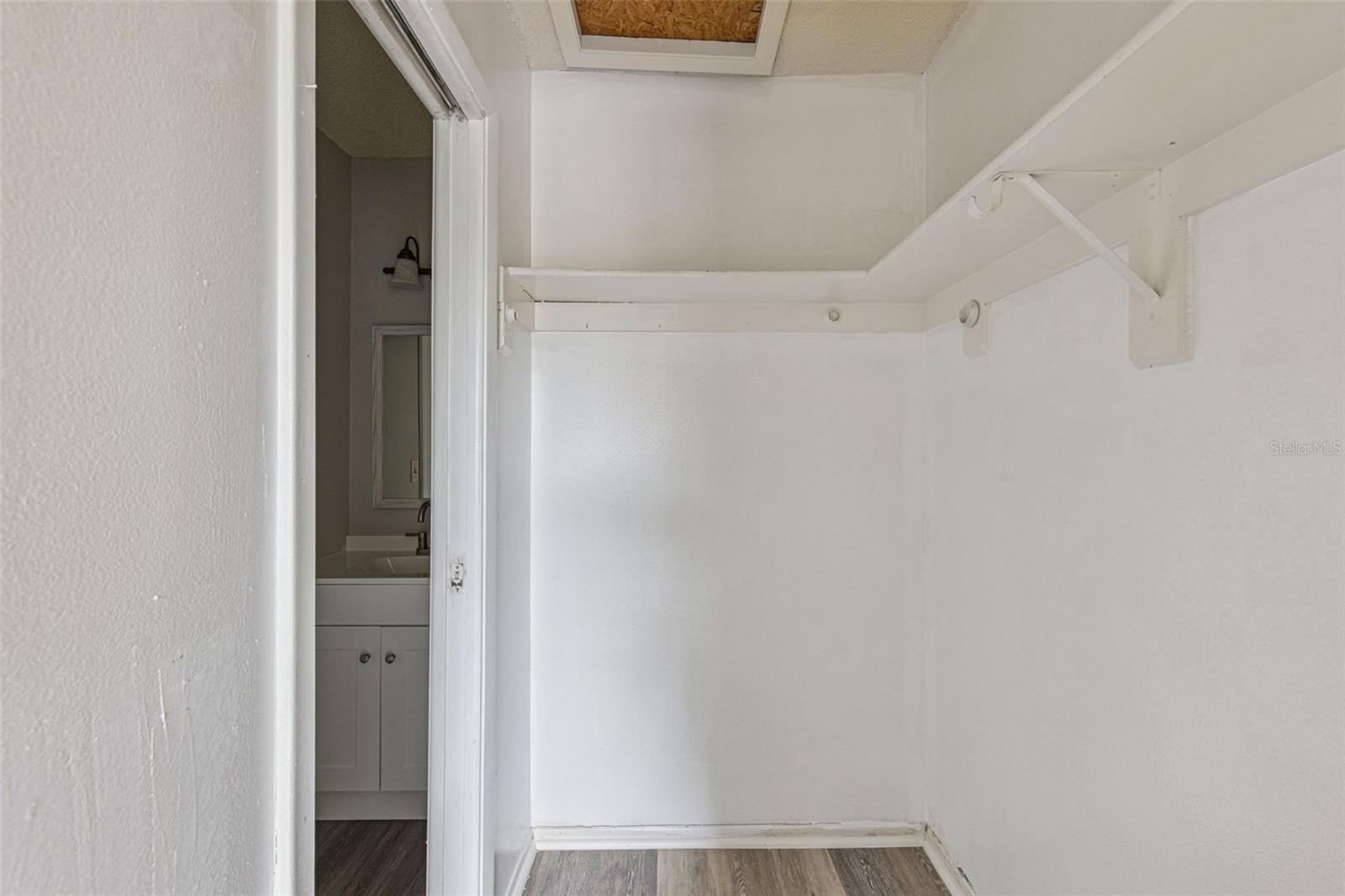 46 N Fairfax Ave Property Photo 25
