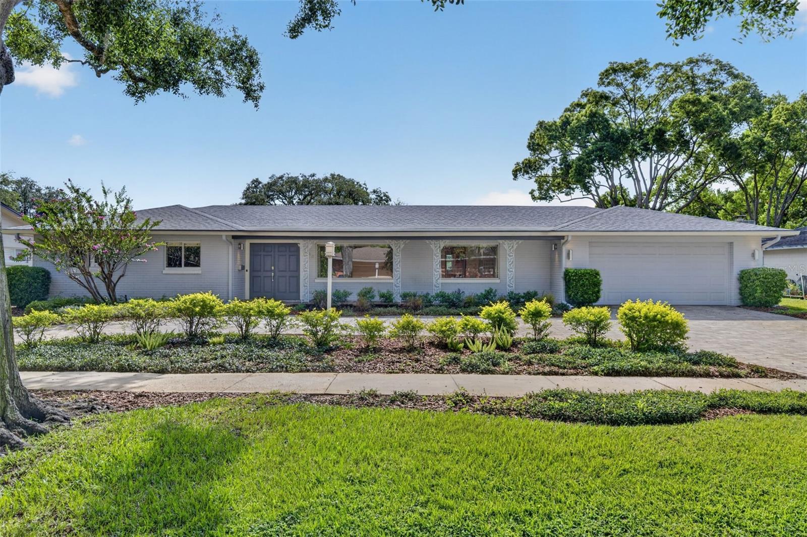 938 GOLFSIDE DR Property Photo 1