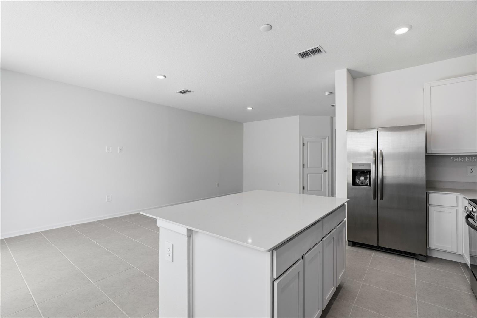 3092 Chromatic St Property Photo 7