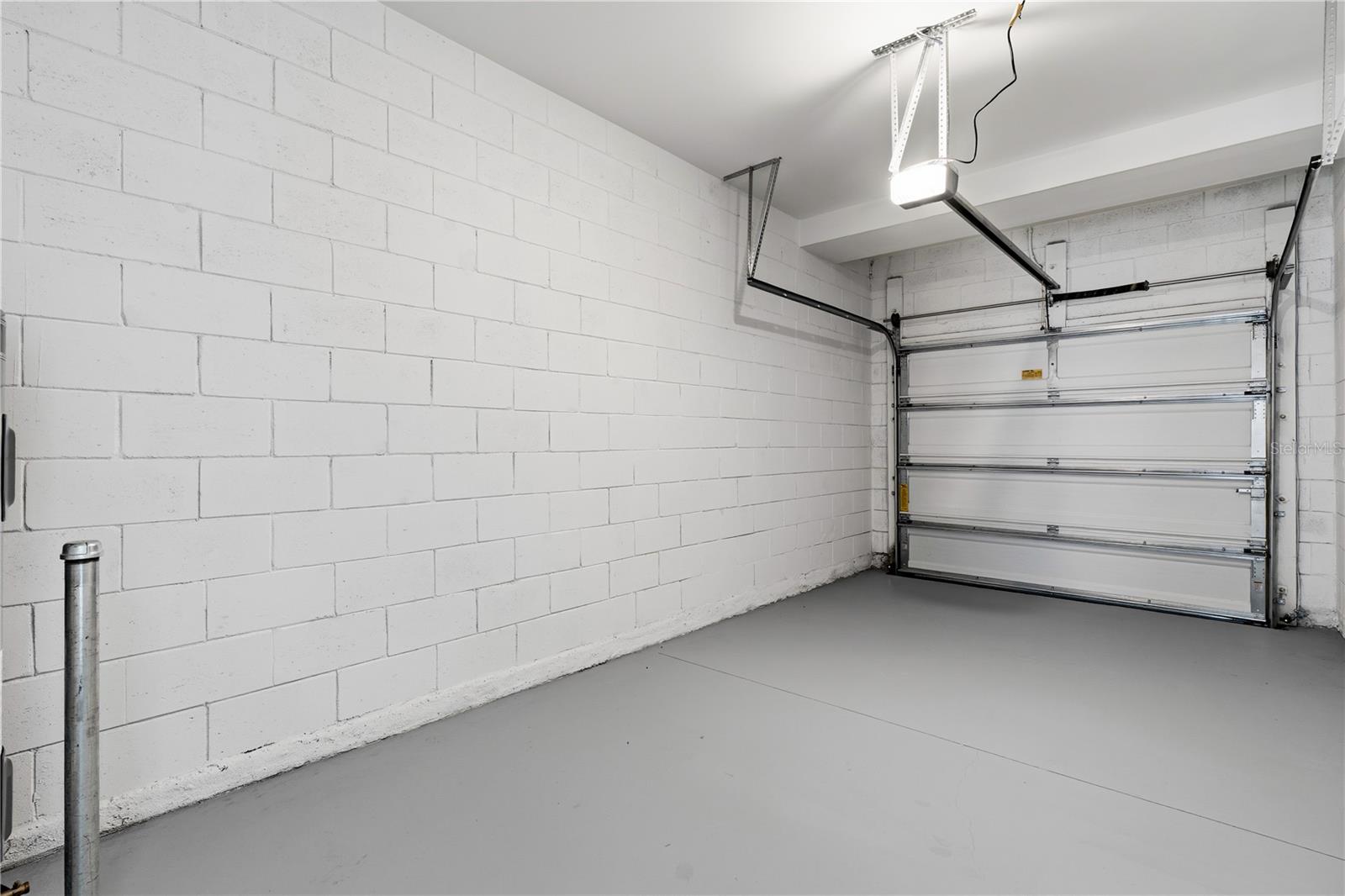 3092 Chromatic St Property Photo 8