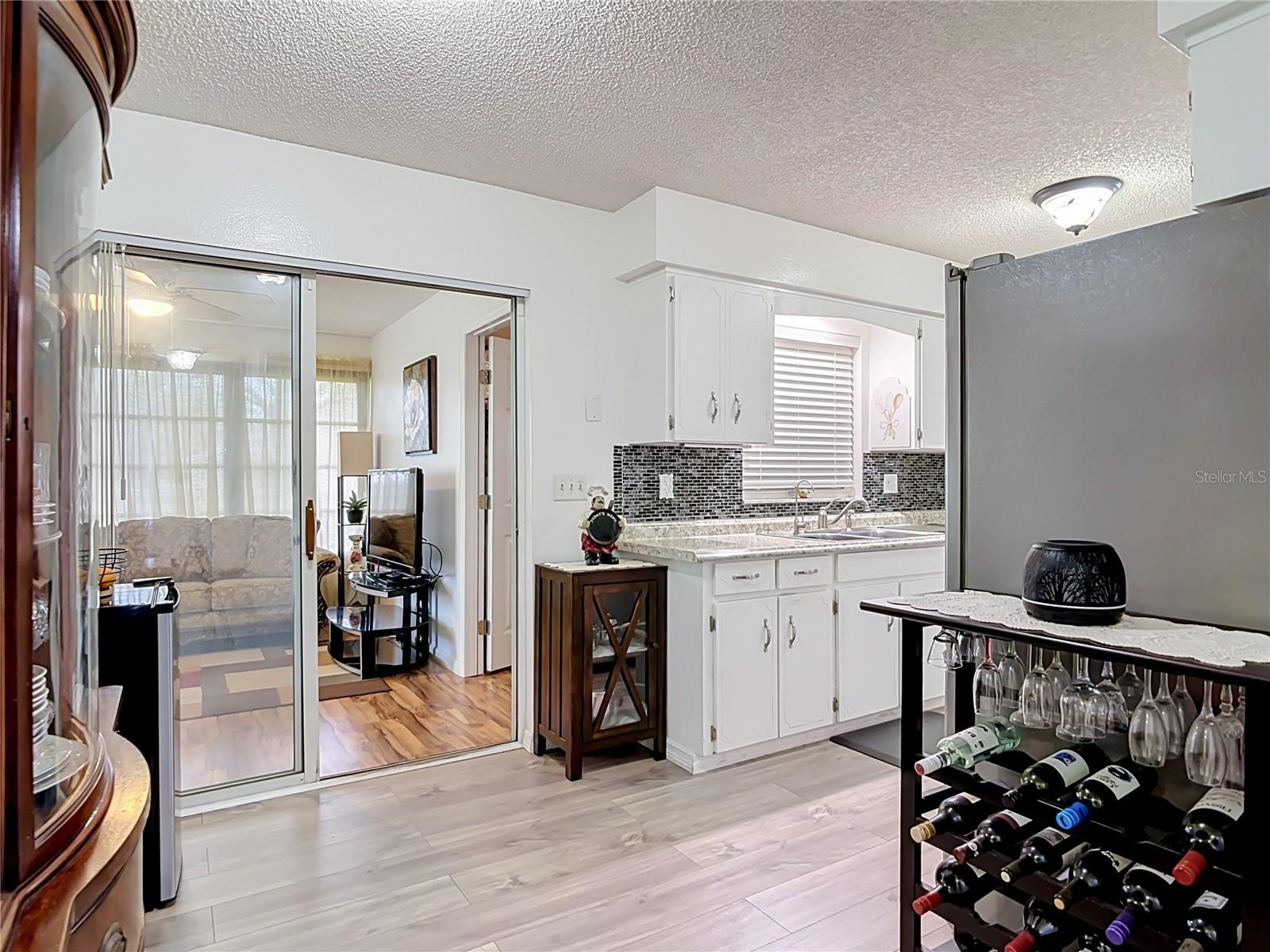 1535 Lavilla St Property Photo 14