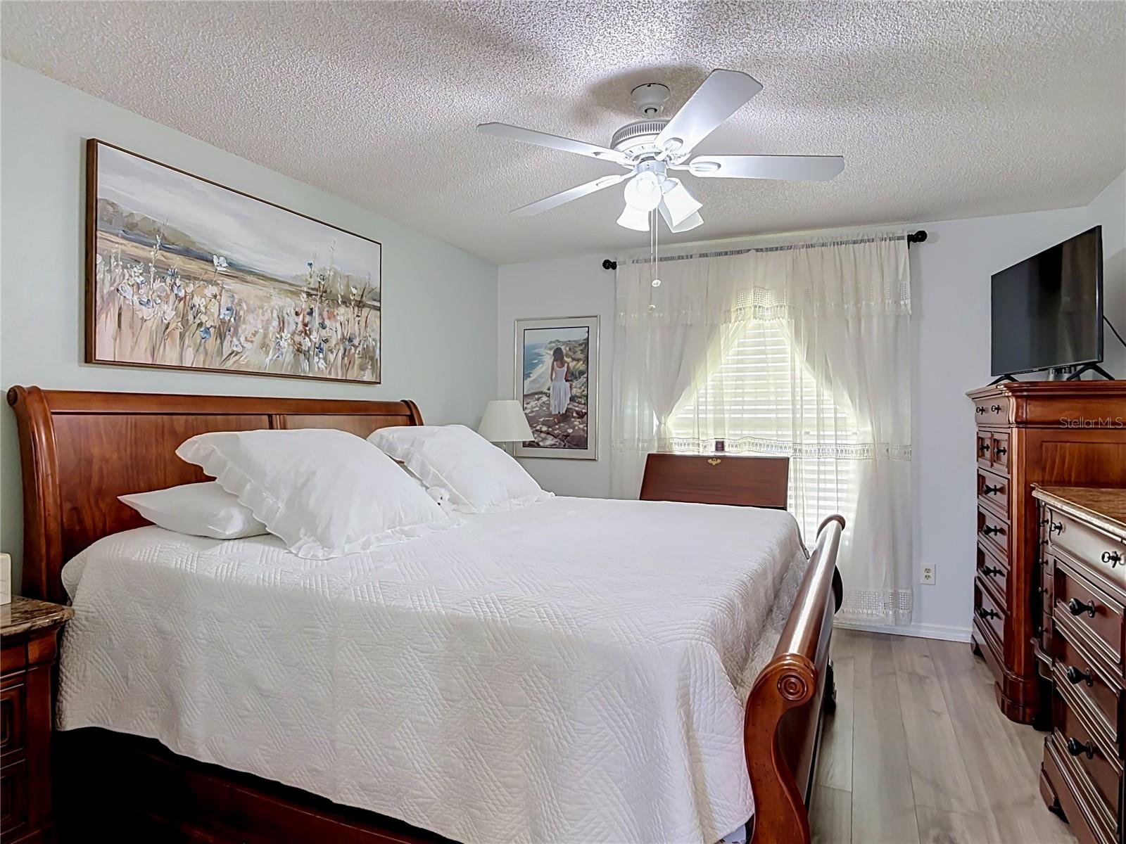 1535 Lavilla St Property Photo 17
