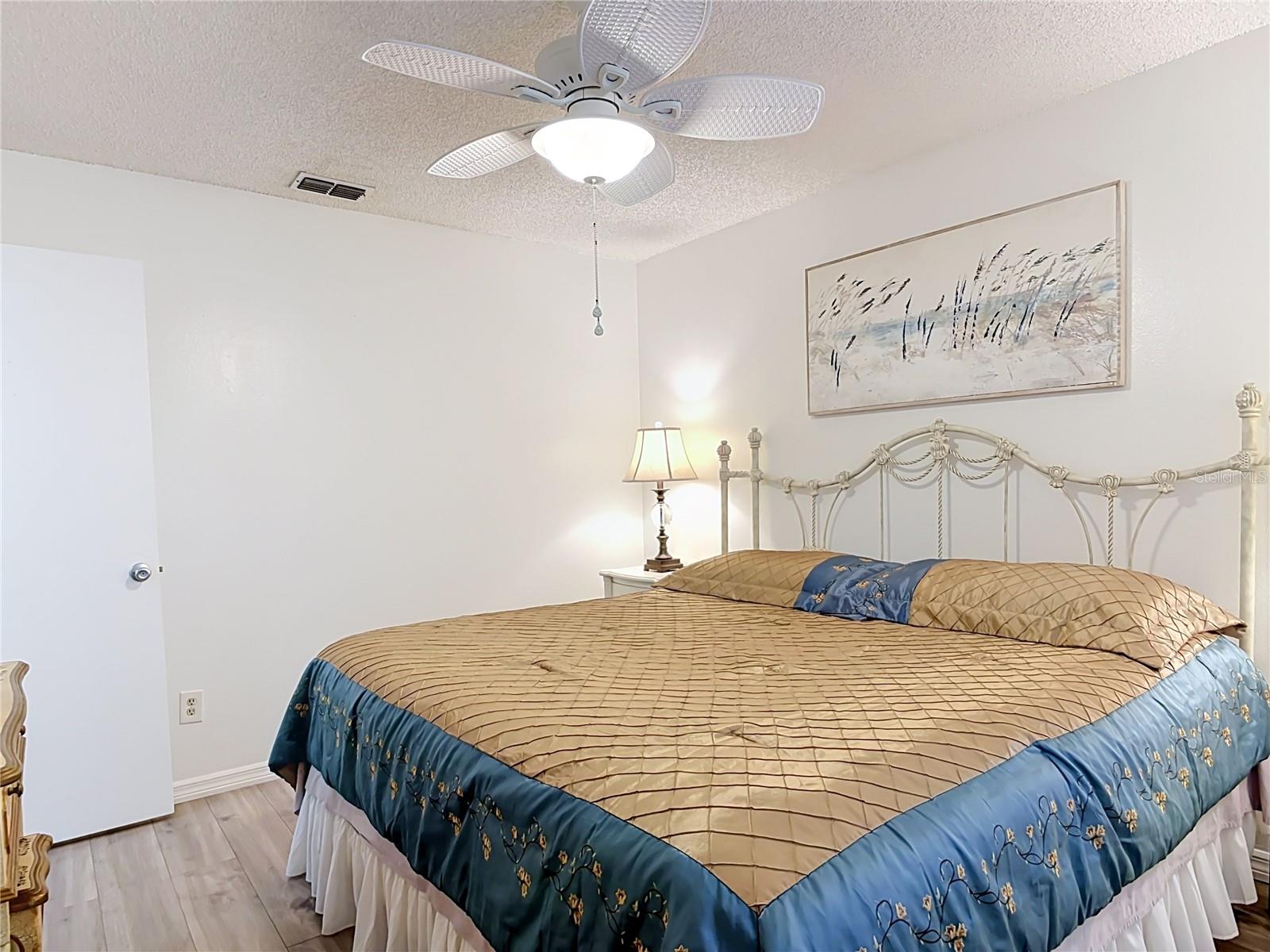 1535 Lavilla St Property Photo 24