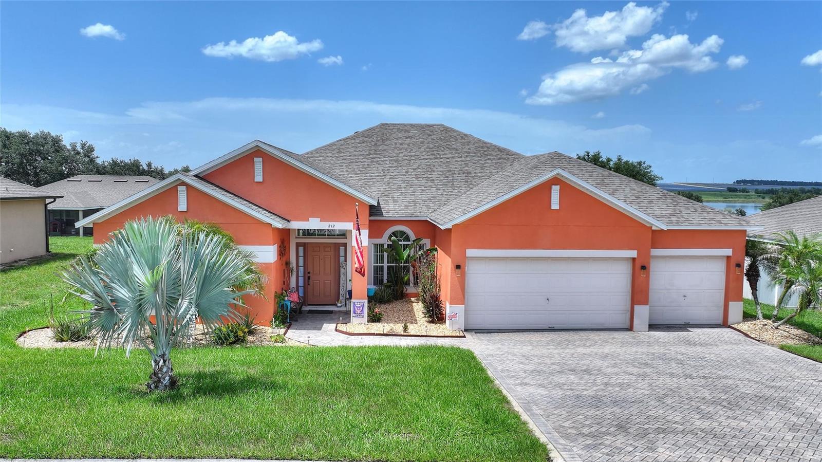 212 Brookshire Dr Property Photo 2