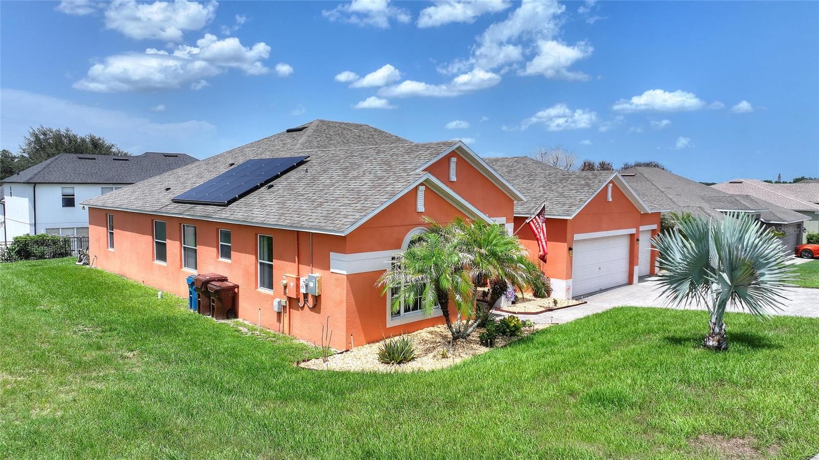 212 Brookshire Dr Property Photo 3