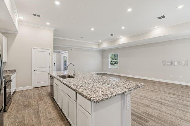 4360 Winesap Way Property Photo 7