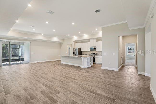 4360 Winesap Way Property Photo 8
