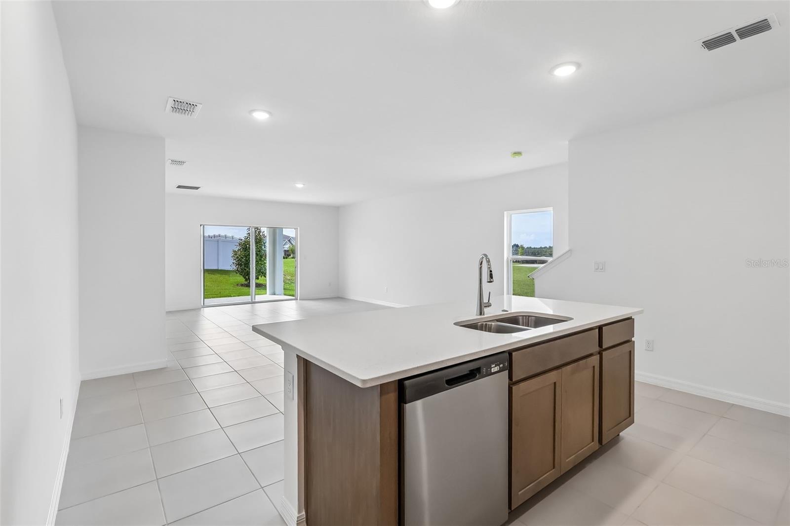 6985 Broad Wing Loop Property Photo 13
