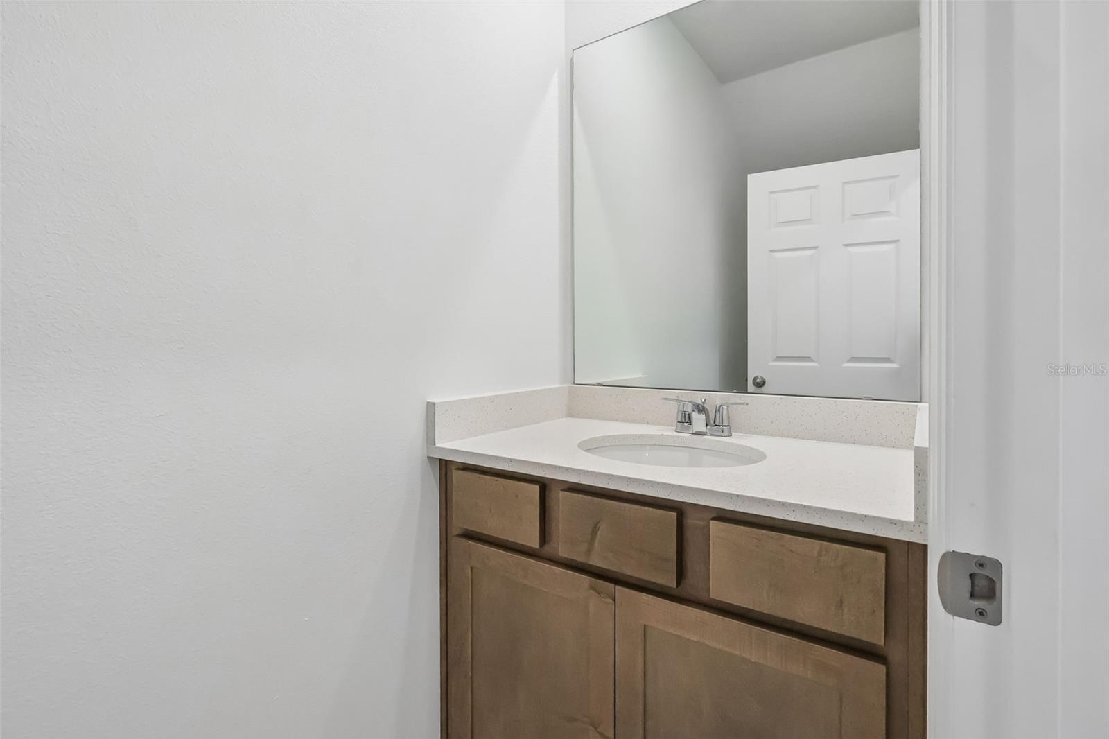 6985 Broad Wing Loop Property Photo 14