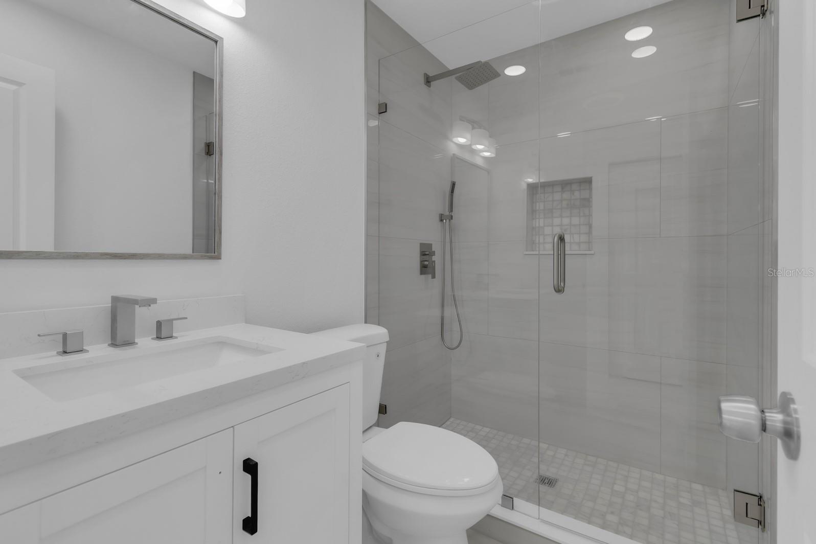 2322 Vincent Rd Property Photo 18