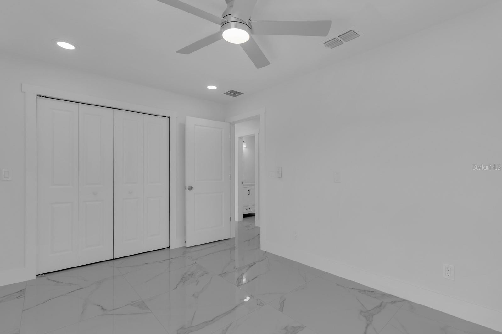 2322 Vincent Rd Property Photo 22
