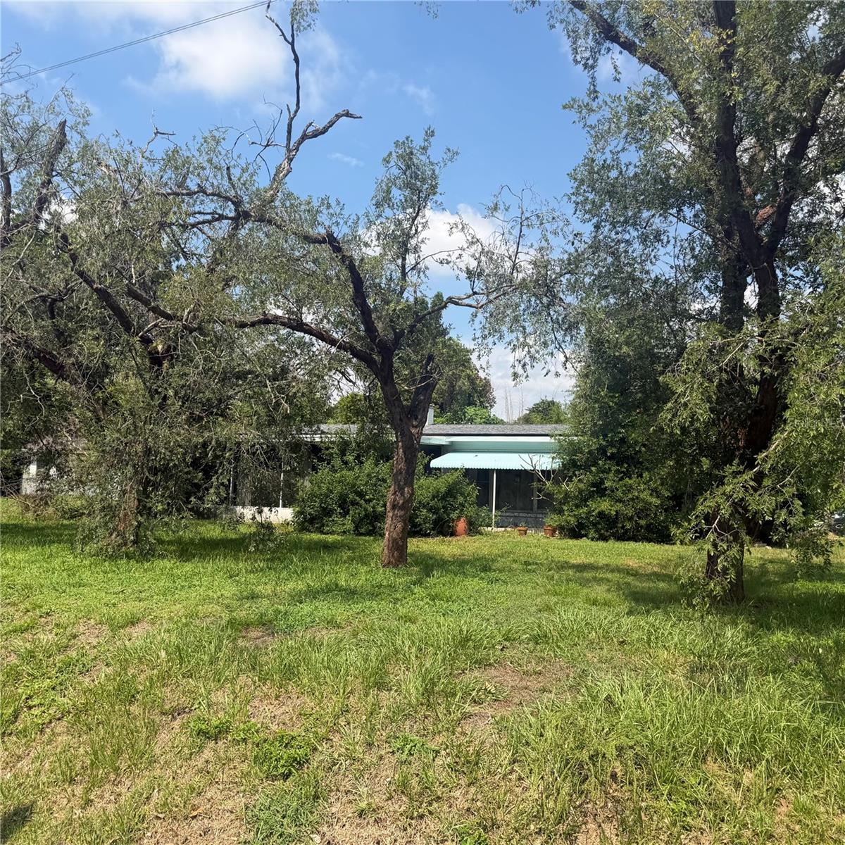 4916 Eli St Property Photo 1