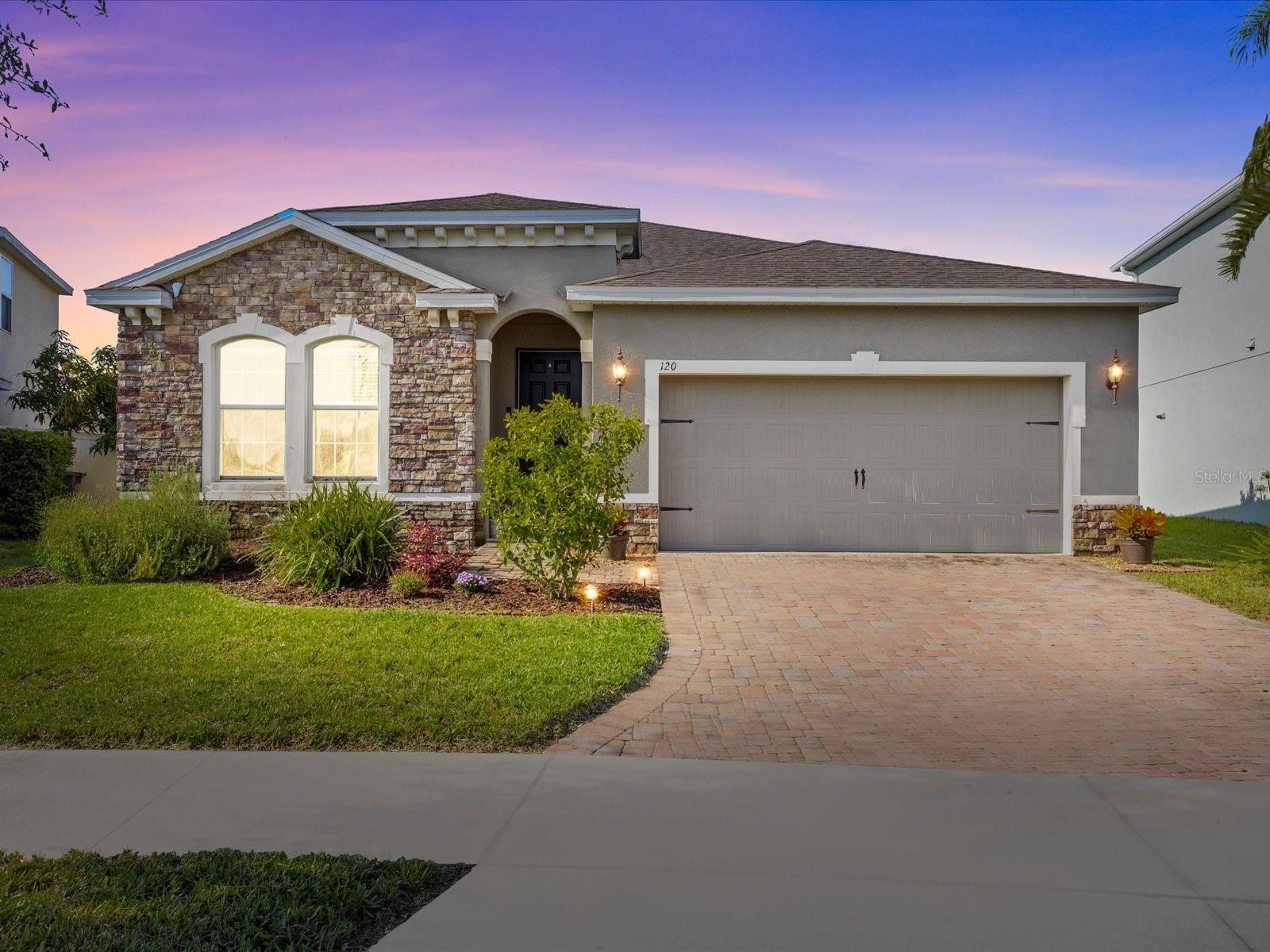 120 WHIRLAWAY DR