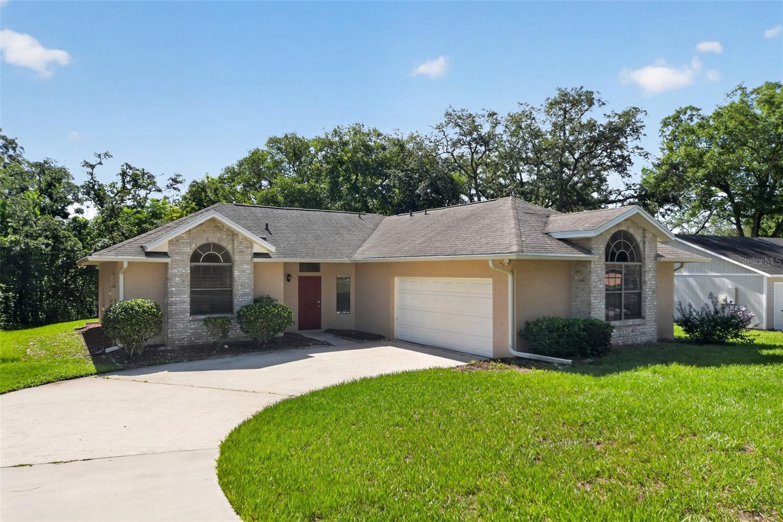 6348 SLEEPY HOLLOW DR
