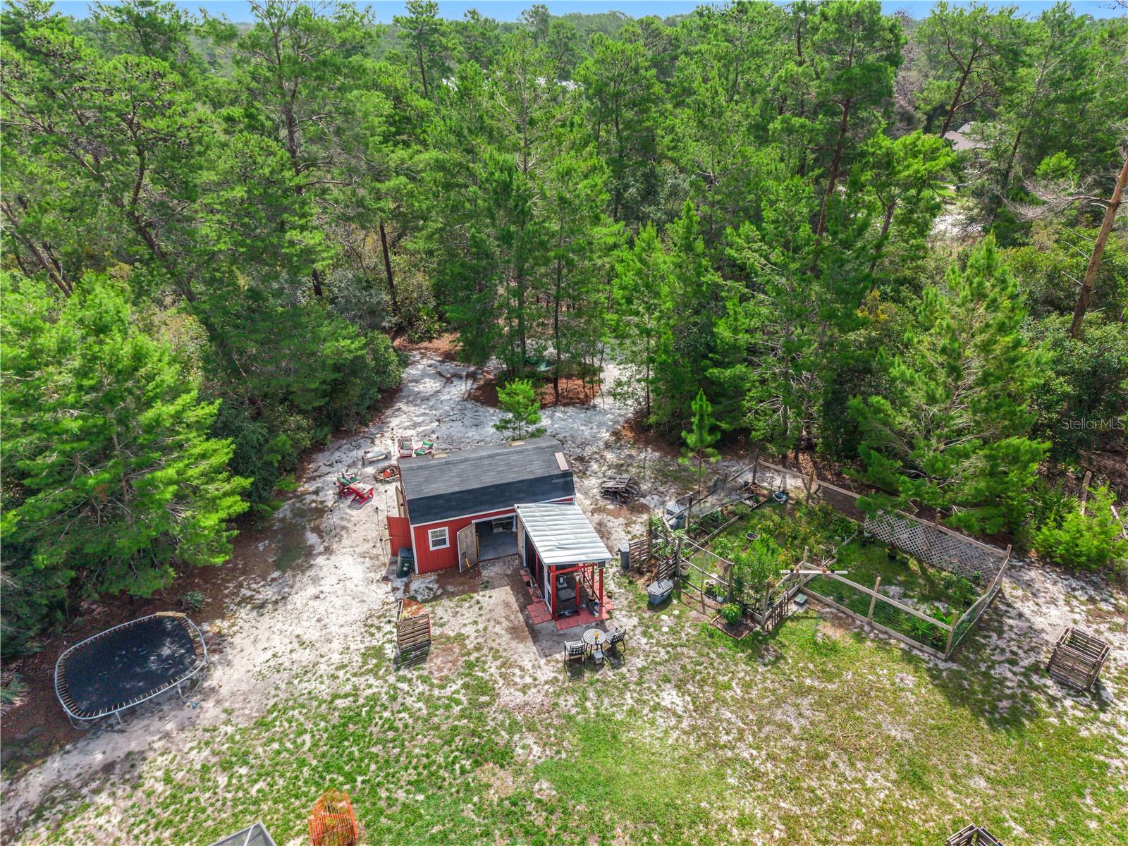 450 Valley Stream Dr Property Photo 59