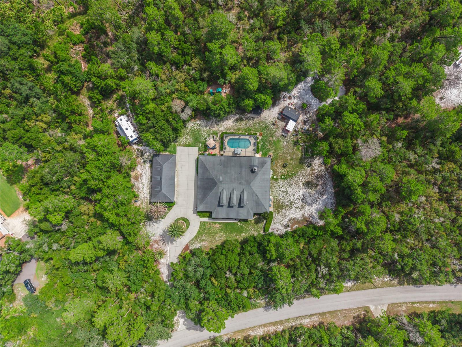 450 Valley Stream Dr Property Photo 61