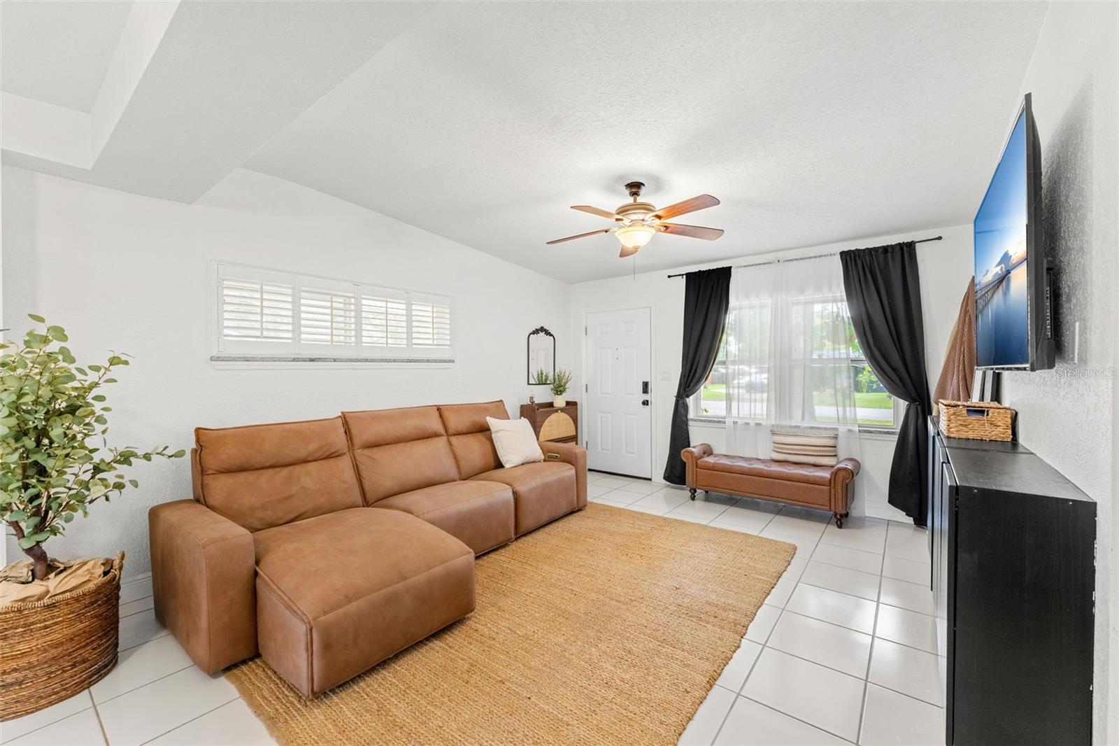 175 Grace Blvd Property Photo 7