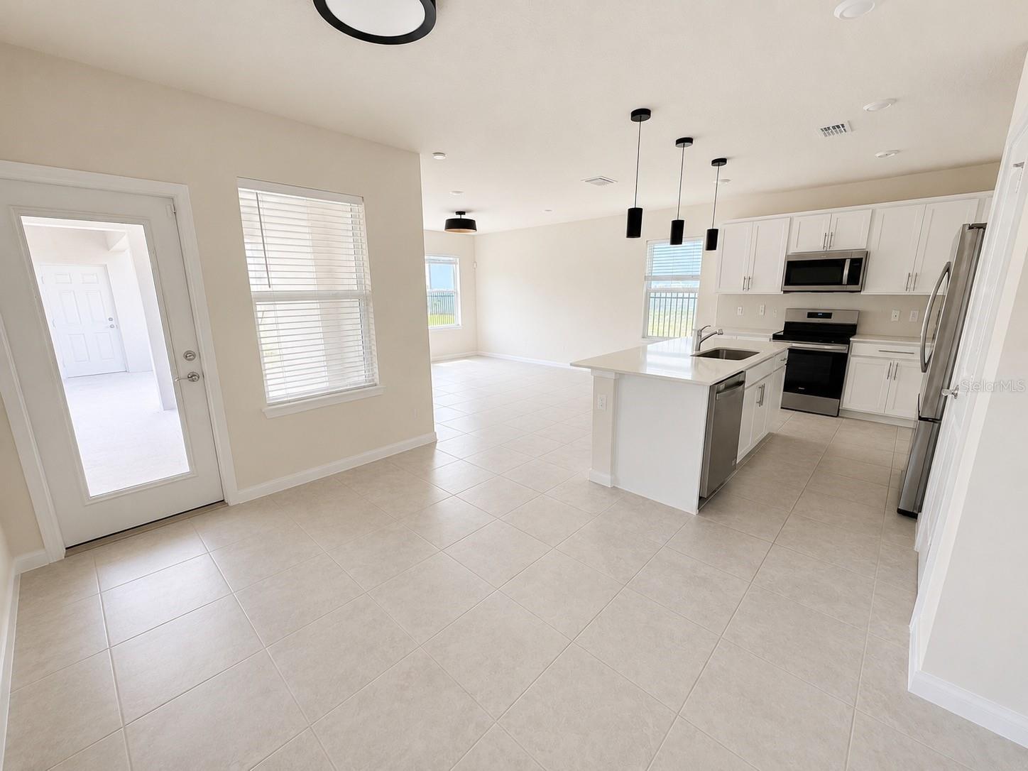 4083 Feather Tree Dr Property Photo 8