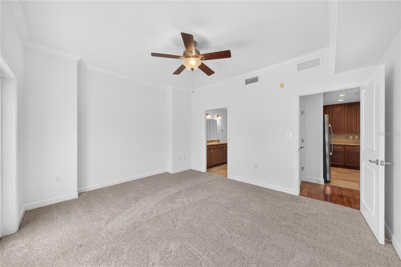 630 Vassar St #2210 Property Photo 15