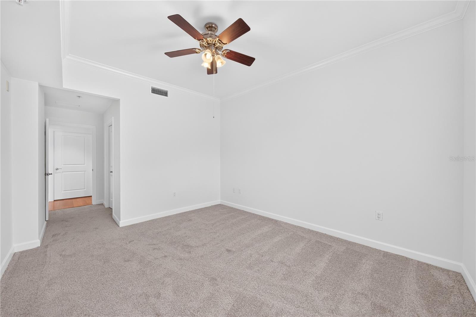 630 Vassar St #2210 Property Photo 25