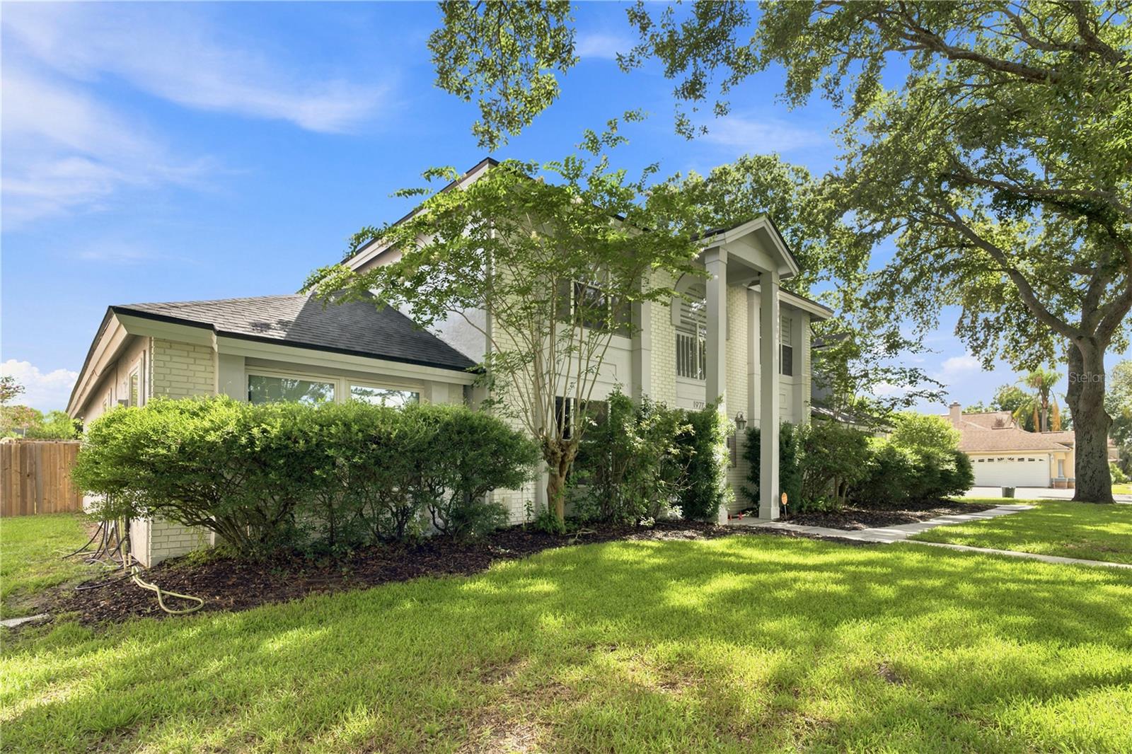 1927 Palm View Dr Property Photo 4