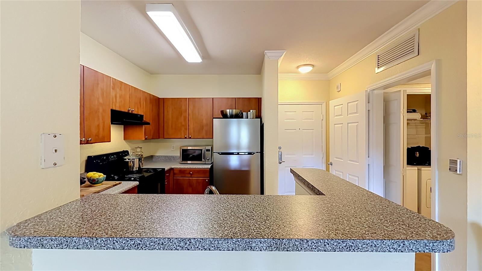 202 E South St #4040 Property Photo 7