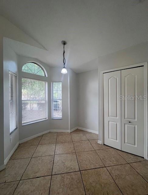 9618 Rivers Bend Ct Property Photo 4