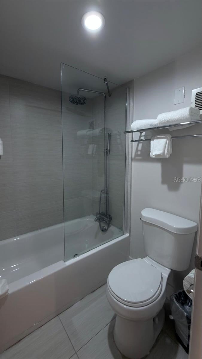 5367 W Irlo Bronson Memorial Hwy #2-214 Property Photo 9