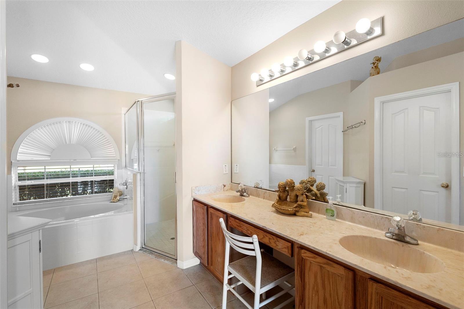 713 Mountain Ash Way Property Photo 11