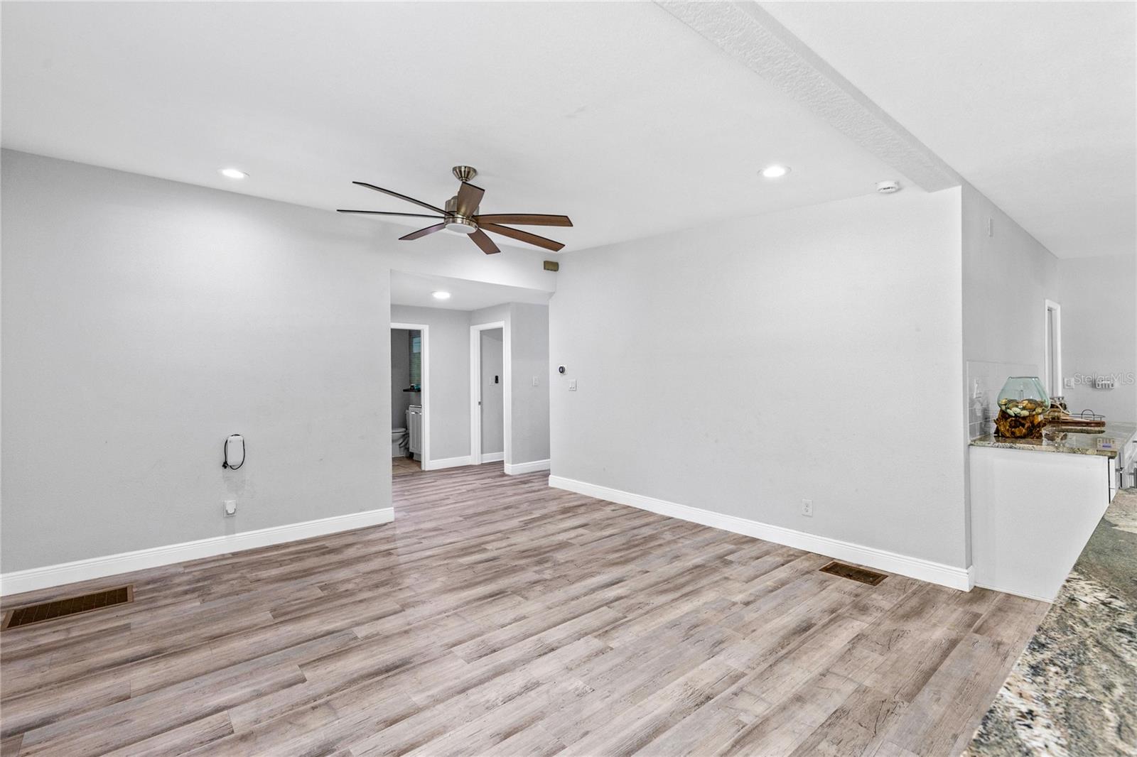 1502 Montcalm St Property Photo 3