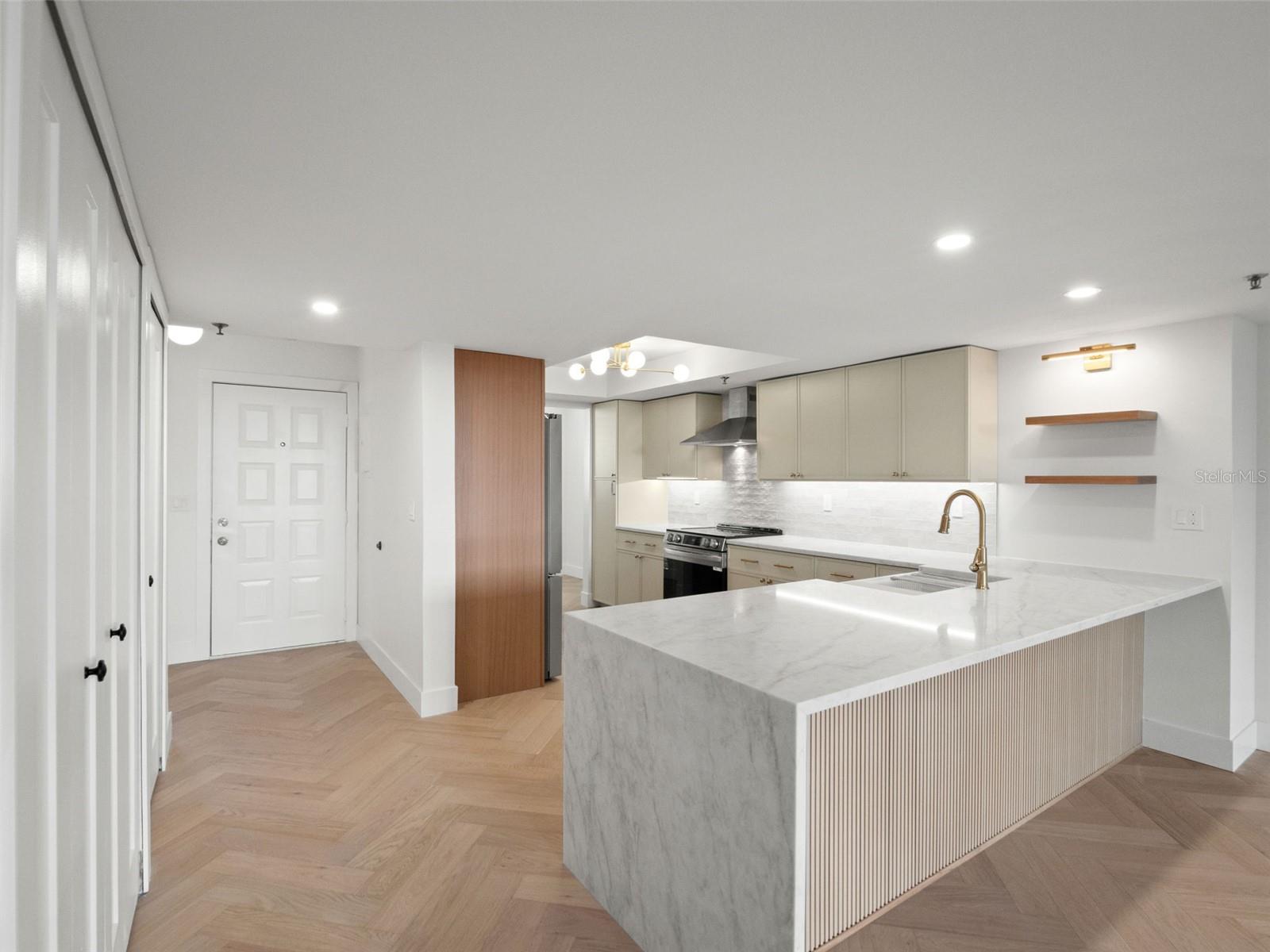 530 E Central Blvd #405 Property Photo 12