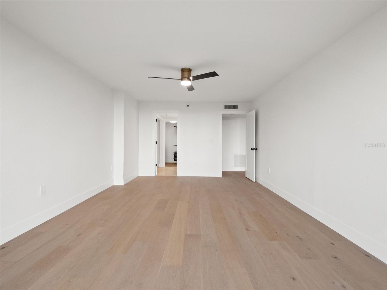 530 E Central Blvd #405 Property Photo 31