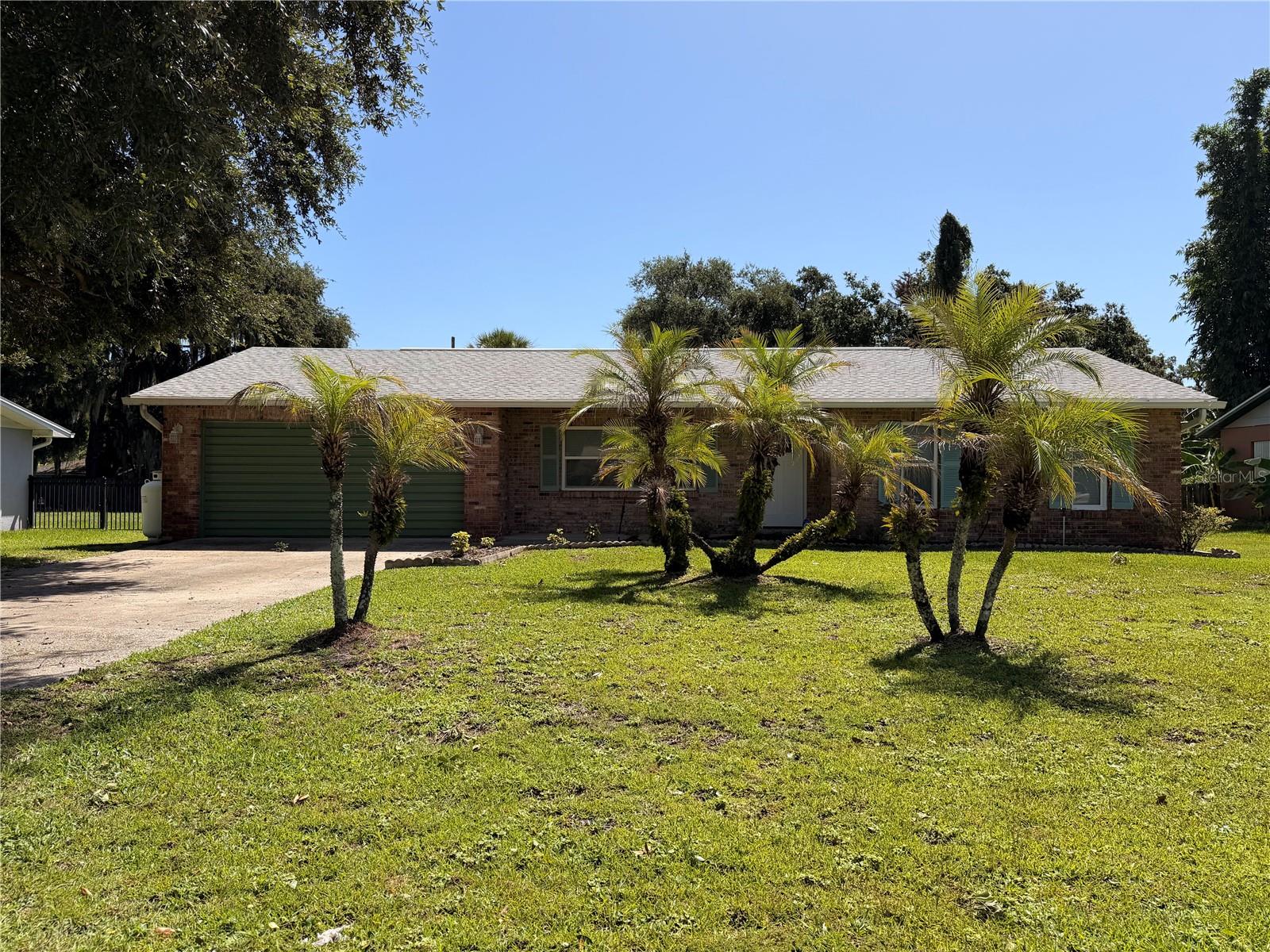 2513 Orange Tree Dr Property Photo 2