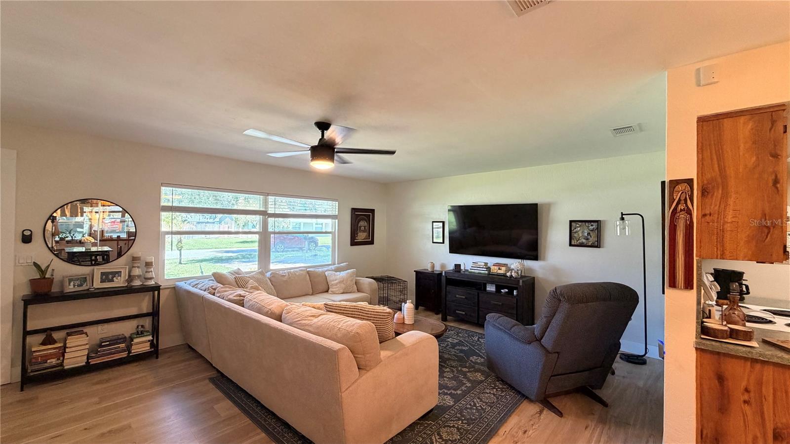 2513 Orange Tree Dr Property Photo 11