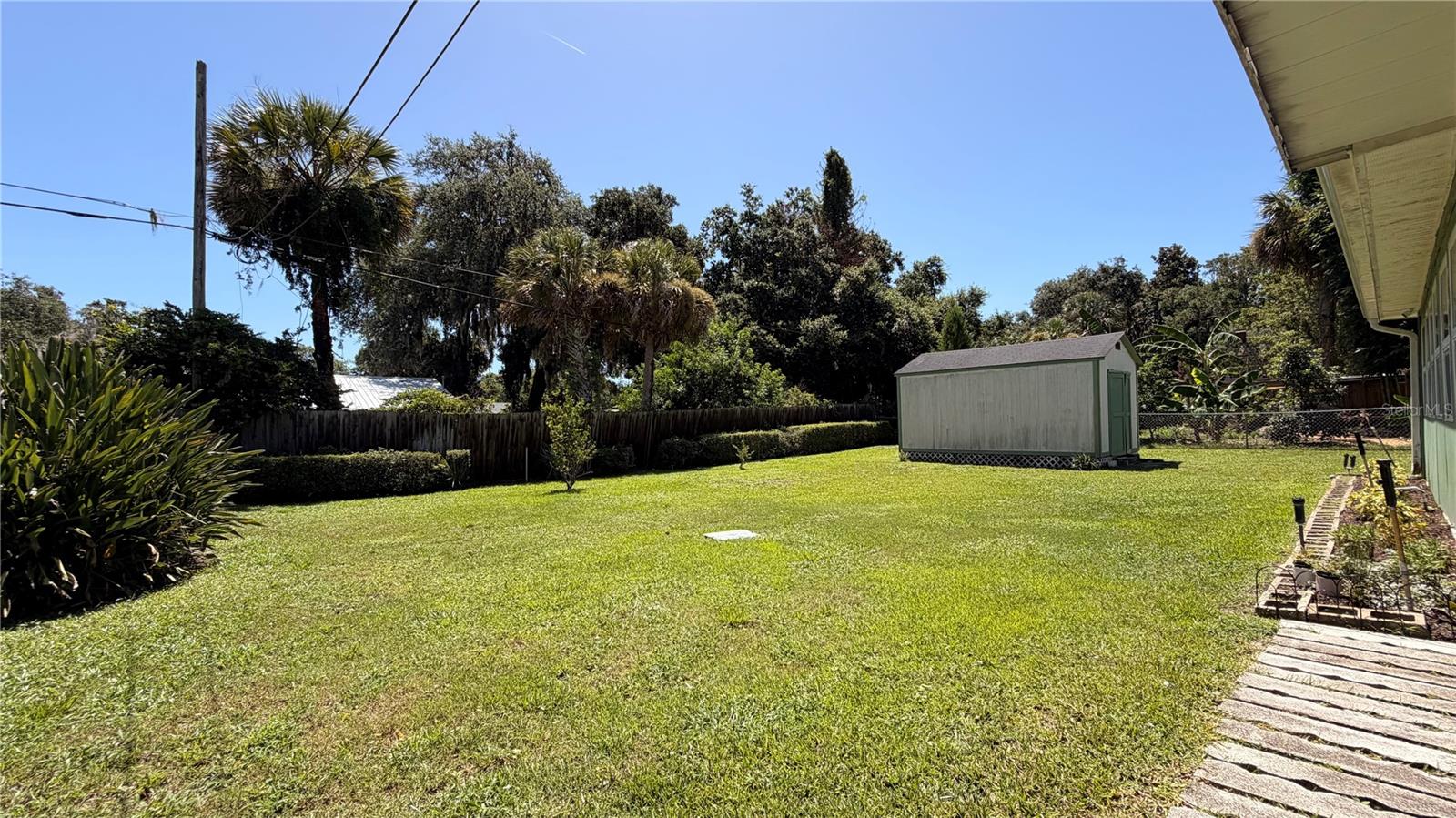 2513 Orange Tree Dr Property Photo 33