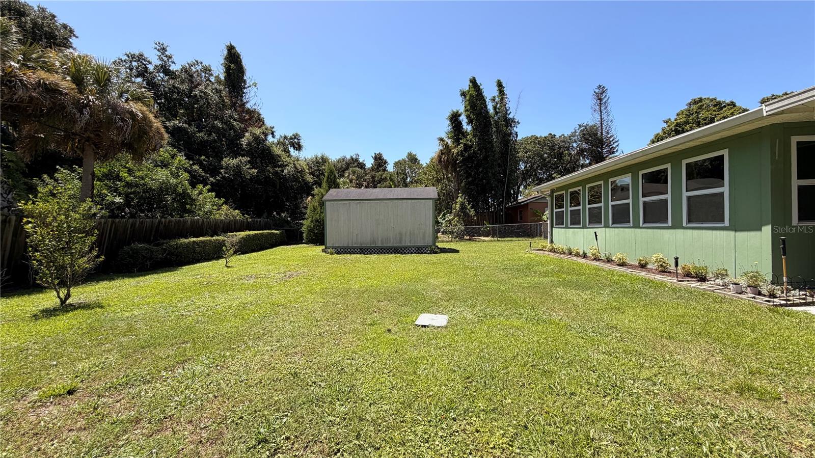 2513 Orange Tree Dr Property Photo 34