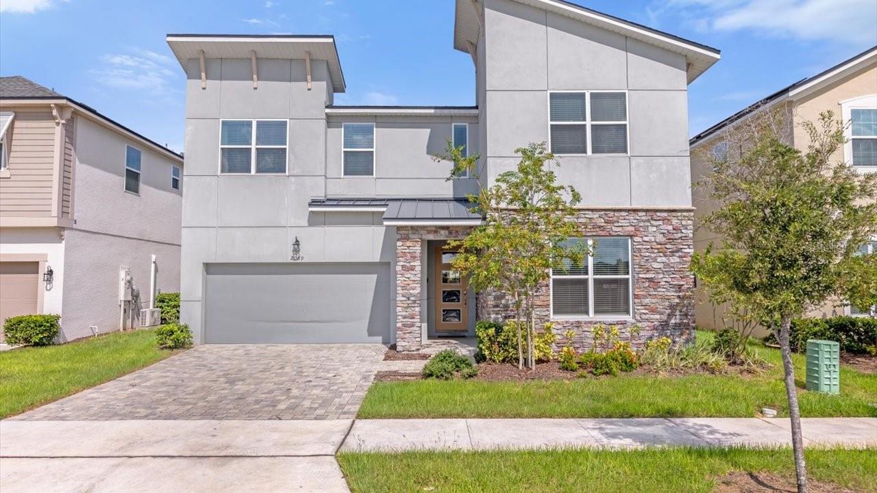2089 TROPICAL PALMS CIR Property Photo 1