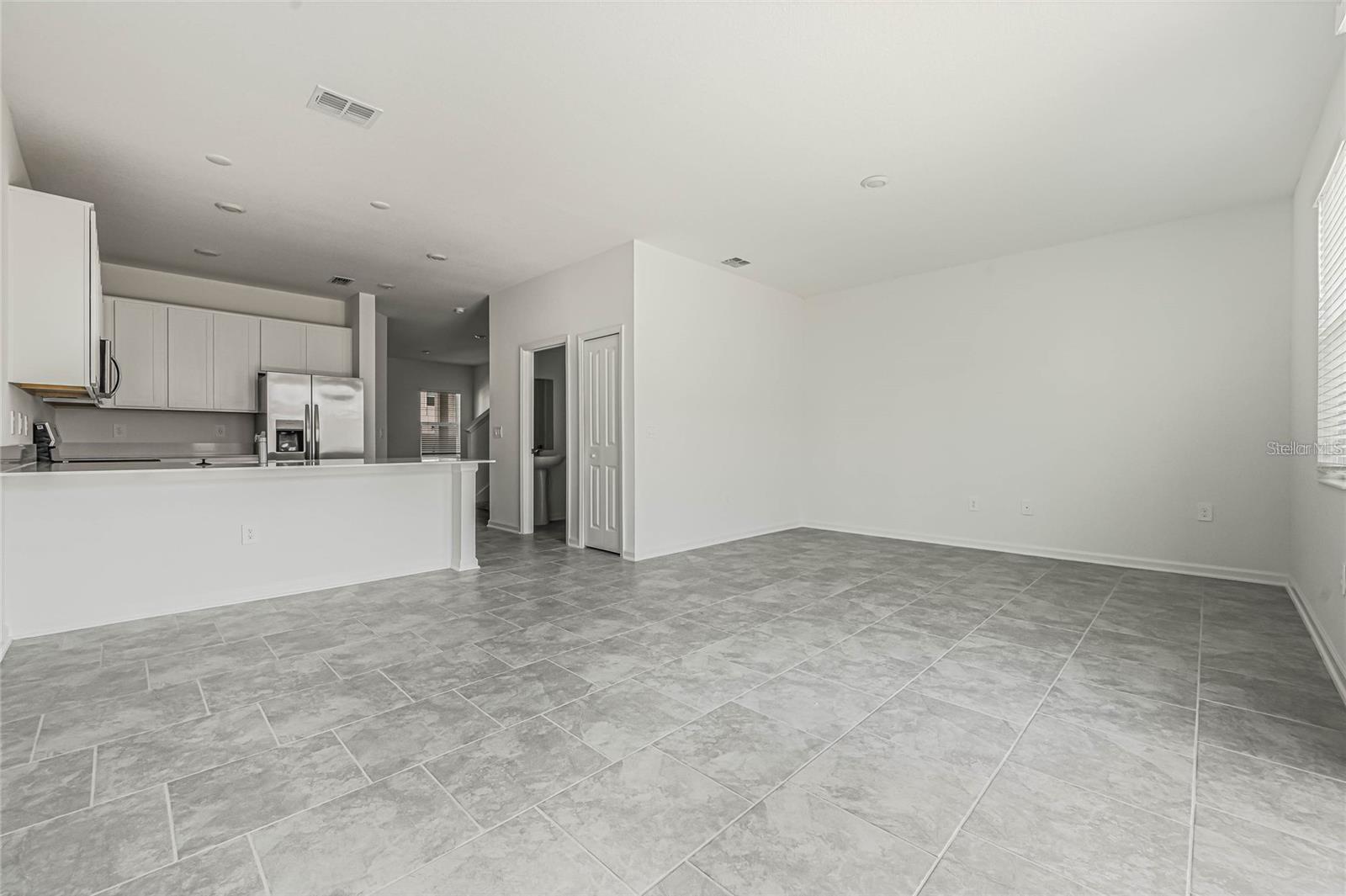 3286 Laurent Loop Property Photo 6