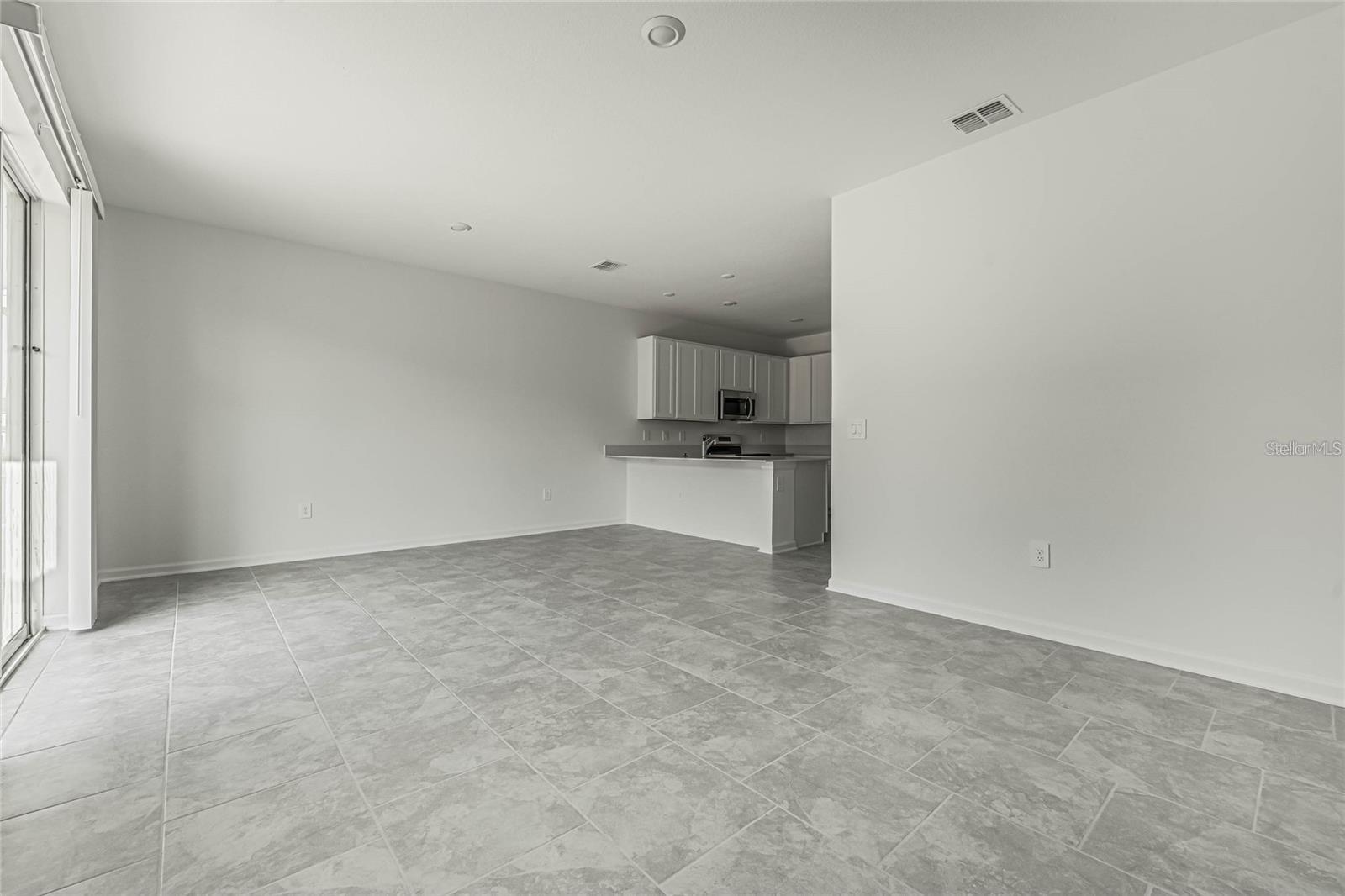 3286 Laurent Loop Property Photo 9