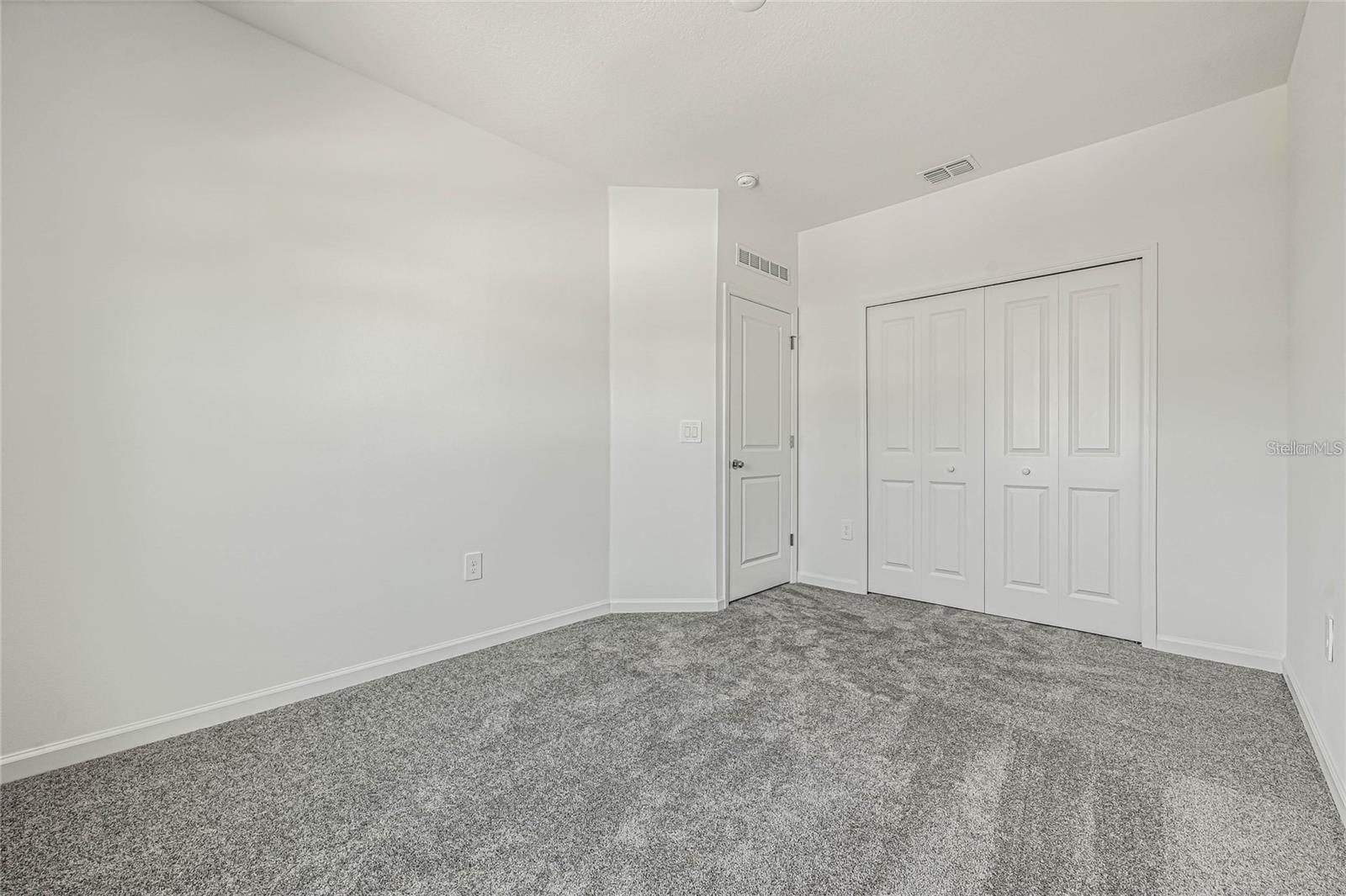 3286 Laurent Loop Property Photo 17