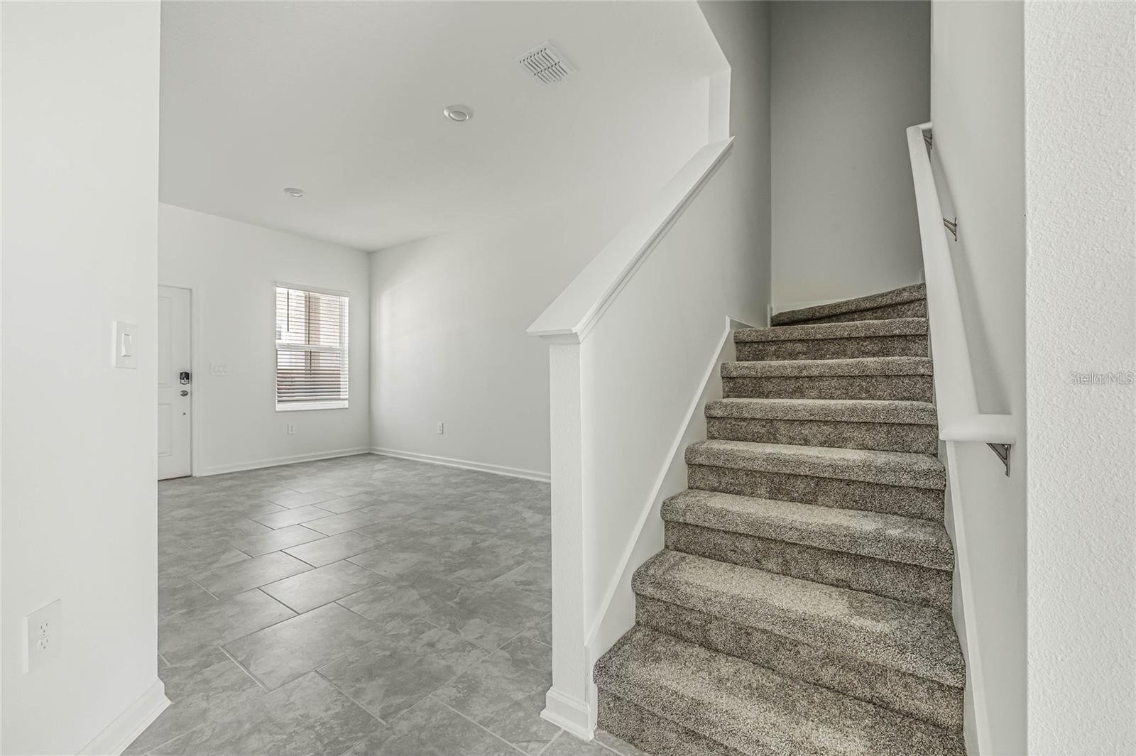 3286 Laurent Loop Property Photo 21