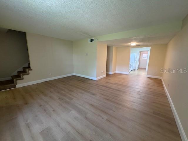 916 Park Lake Cir #34 Property Photo 4