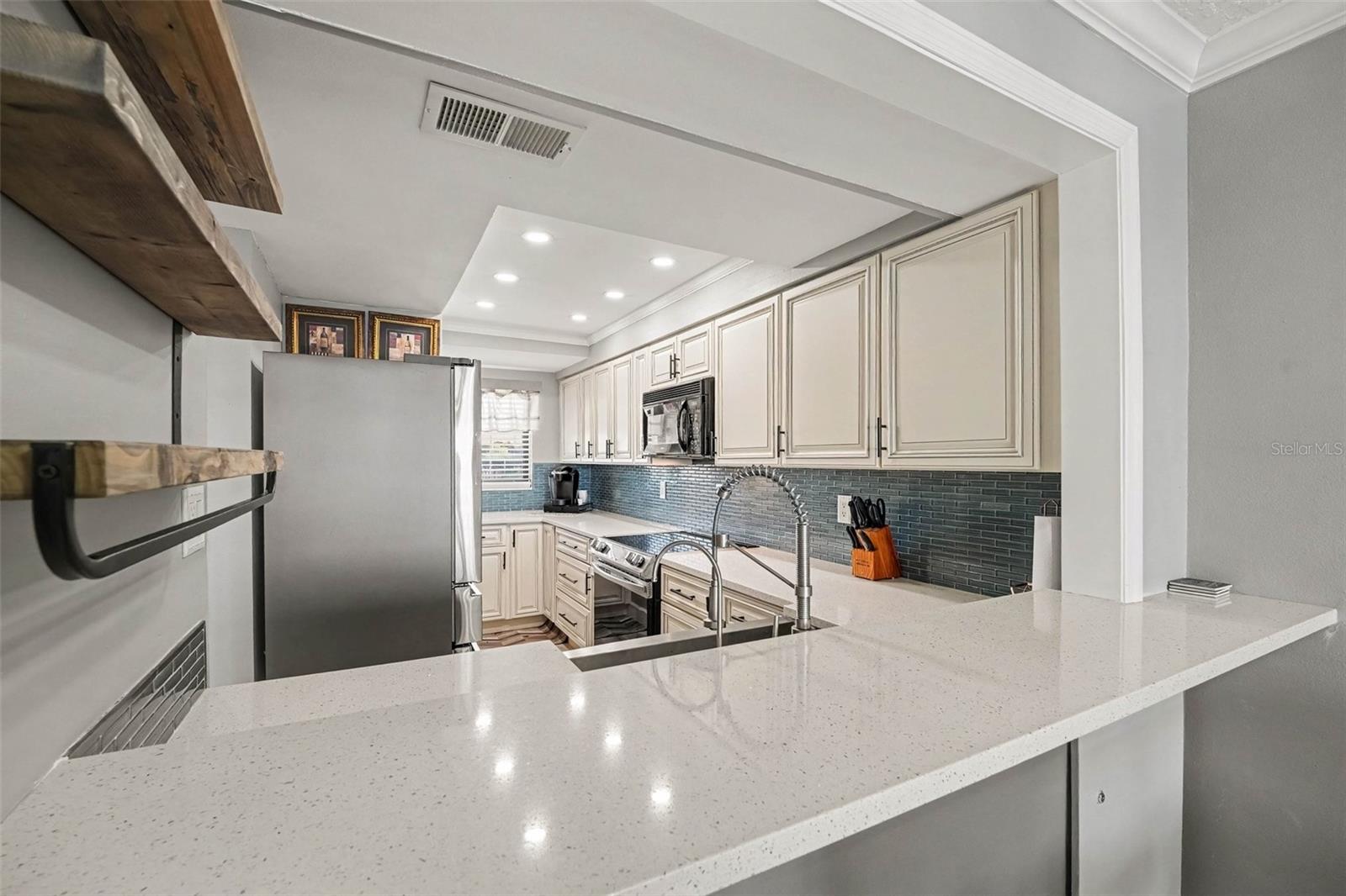 2465 S Washington Ave #a202 Property Photo 9