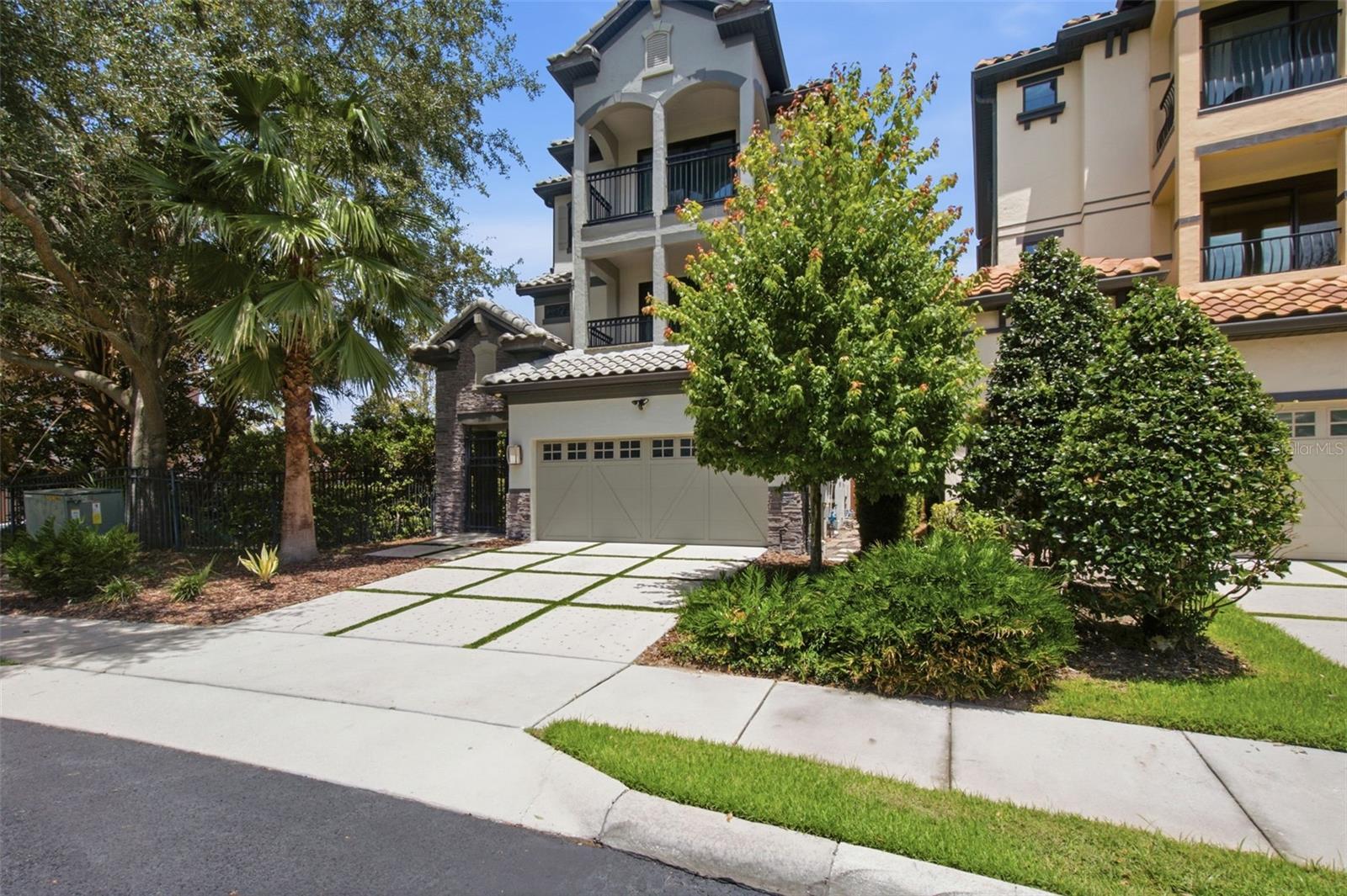 7689 Toscana Blvd Property Photo 3