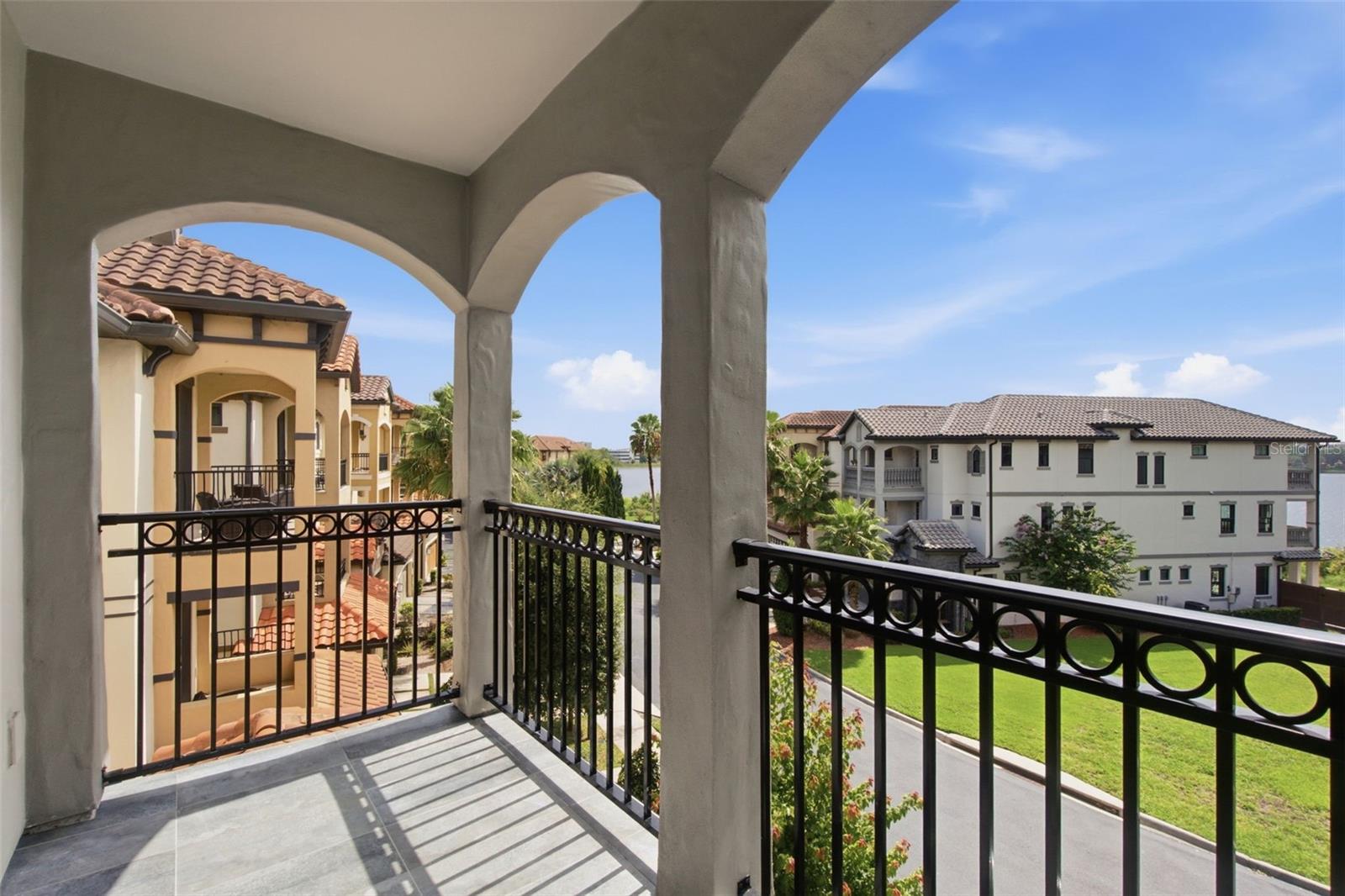 7689 Toscana Blvd Property Photo 4