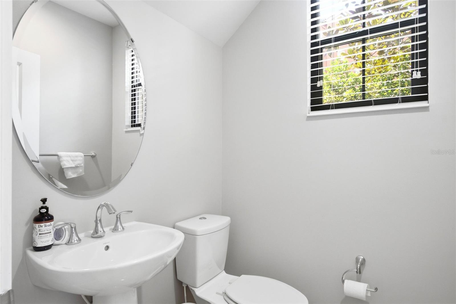 7689 Toscana Blvd Property Photo 23