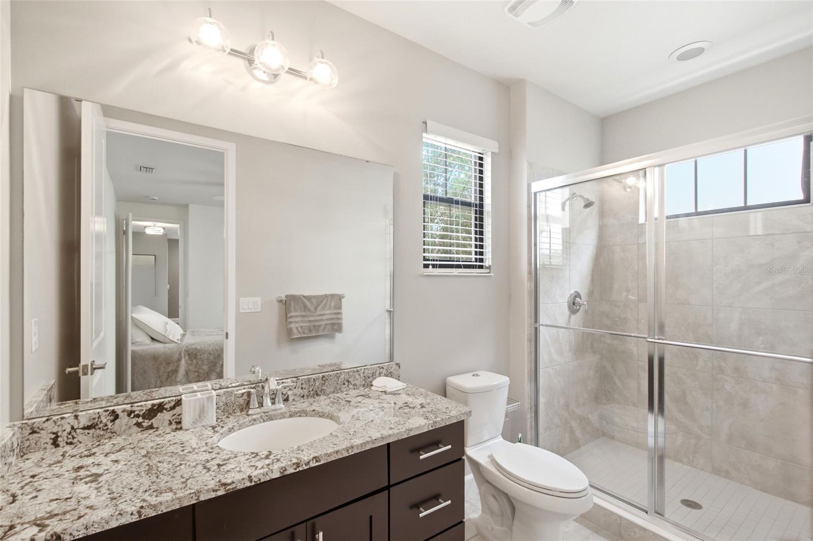 7689 Toscana Blvd Property Photo 38